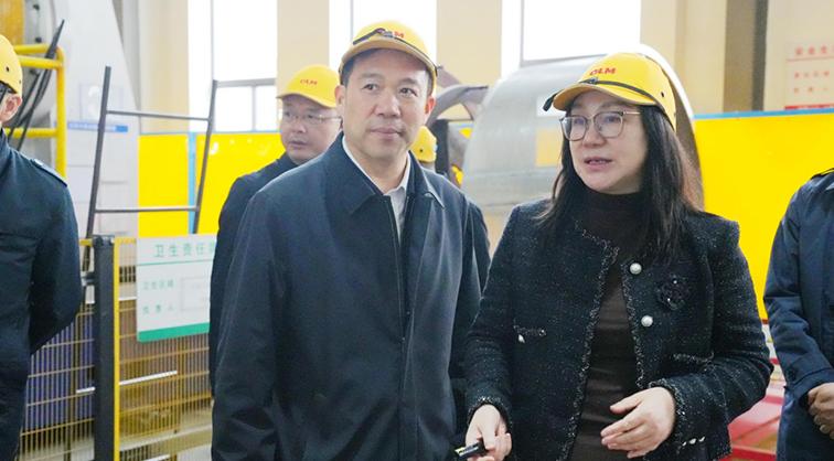崇川区委书记胡拥军一行莅临我司调研指导，共话技术创新驱动智能装备新未来